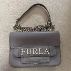 FURLA グレー レザーチェーンショルダーバッグ