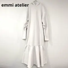 美品★emmi atelier エコダンボールフーディーワンピース アイボリー