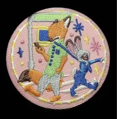 ディズニー　刺繍缶バッジ　ズートピア