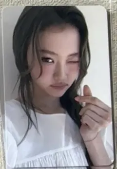 MEOVV エラ makester 台北 popup 購入特典 トレカ MEOVV エラ 台北 popup 購入特典 トレカ - メルカリ