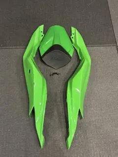 Kawasaki Z400gp当時物純正サイドカバー・テールカウル 加工あり