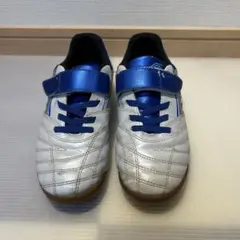 UMBRO フットサルシューズ　21.5cm
