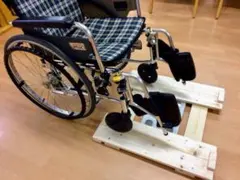 現役主任ケアマネジャーが、現場の悩みから開発した車椅子用体重計 