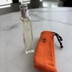 HERMES 香水 オー デ メルヴェイユ　巾着付15ml 新品のサムネイル