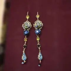 ミハエルネグリン ネイビー ロングピアス