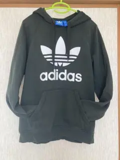 adidas ダークグリーンパーカー Mサイズ