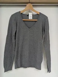 H&M Vネックニット　グレイ　レディース