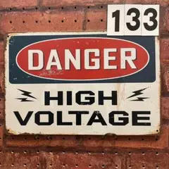 ハイボルテージ HIGH VOLTAGE 《133》ブリキ 看板 レトロ風 ☻