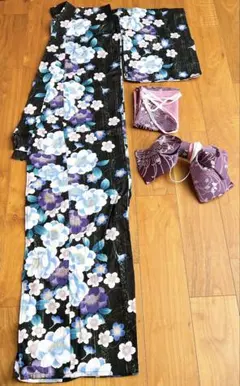 黒地に青紫花柄浴衣・帯セット