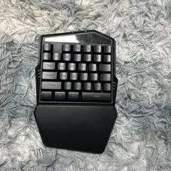 エルゴノミック テンキーレスキーボード