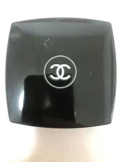 シャネル レ キャトル オンブル 79 スパイシーズ