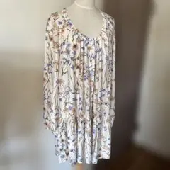 H &M / ベージュ地・ラベンダー系+ブラウン系花柄チュニック☆サイズUS/S