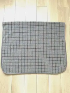 UNIQLO フリースリバーシブルブランケット