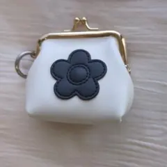 マリークワント　小さめ　がま口ポーチ