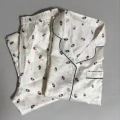 ジーユー　サテンパジャマ(長袖・長ズボン)イチゴ柄　Sサイズ