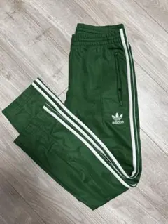 アディダスオリジナルス　トラックパンツ　刺繍ロゴ　EUROPA TP 緑