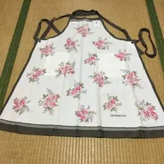 GIVENCHY  レディースエプロン　日本製のサムネイル