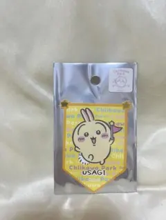 ちいかわパーク グッズ スマホに貼れるサイズのフラッグステッカー うさぎ
