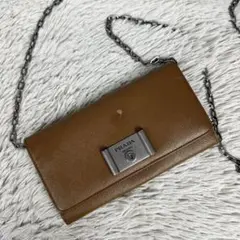 美品 プラダ レザー ショルダーウォレット サフィアーノ ロック ブラウン