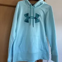 アンダーアーマー パーカー　水色　星