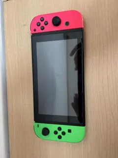 Nintendo Switch 本体 ピンクとグリーンジョイコン