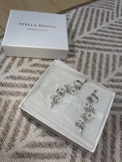 STELLA BRIDAL フラワーモチーフ イヤリング