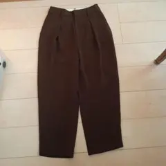 ブラウン プリーツ入り ワイドレッグスラックス