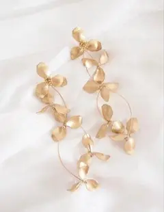 ゴールドイヤリング ブライダルアクセサリー