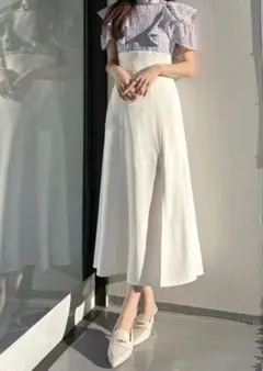 白ワンピース長袖