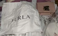 【新品・未使用】FURLA ピンク ショルダーバッグ
