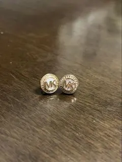 【みー様専用】Michael Kors ゴールドロゴピアス