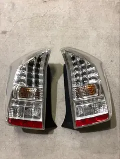 プリウス30前期　テールランプ　純正　左右 30プリウス前期純正テールランプ 左右セット 30系 プリウス