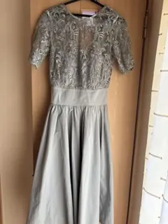 グレー 刺繍入り Aライン パーティードレス S