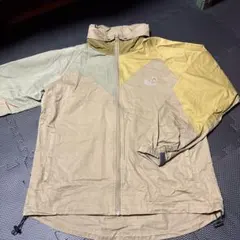 go slow caravan マウンテンパーカー