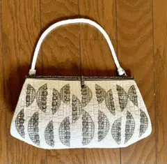 ビーズ装飾の和装用ハンドバッグ