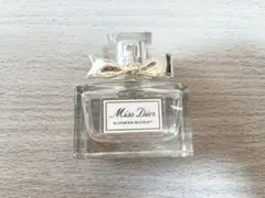【50ml】DIOR 香水ブルーミングブーケ入れ物