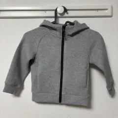 ユニクロ　ウルトラストレッチドライスウェットフルジップパーカー　100cm