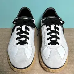 オニツカタイガー【Onitsuka tiger】　　　　　　　　　　デレシティ