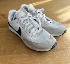 Nike ランニングシューズ ホワイト/ネイビー　27センチ