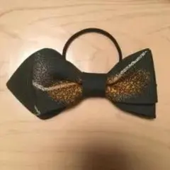 ダークグリーン ゴールド リボンヘアゴム