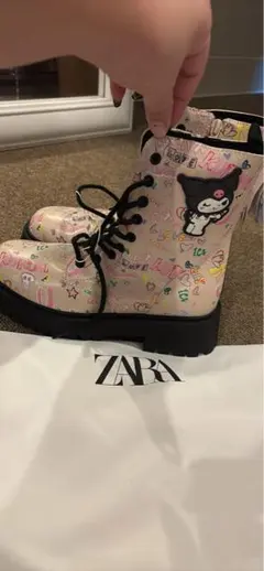 クロミ　サンリオ　ZARA キッズブーツ サイズ34のサムネイル