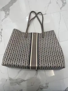 Tory Burch トリーバーチ　トートバッグ 大容量