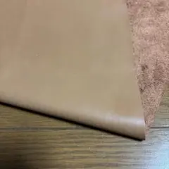 格安　牛革　本革　はぎれ大　レザークラフト　革はぎれ　革ハギレ　NO.37