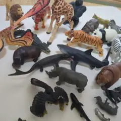 アニア　他　動物フィギュアセット