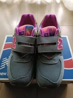 新品New Balance 574 スニーカー グレー/パープル