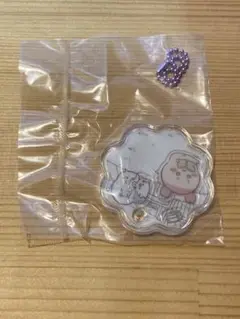 ちいかわ　きゃらシャカ　チャーム　古本屋