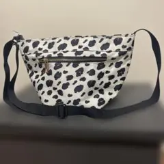 ヒョウ柄キャンバスショルダーバッグ