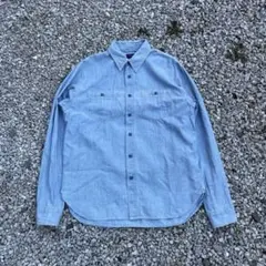 ライトブルーシャツ