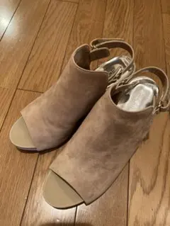 PECHINCHAR ベージュ スエード サンダル　美品