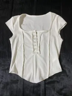 ホワイト リブ 半袖Tシャツ ボタン付き